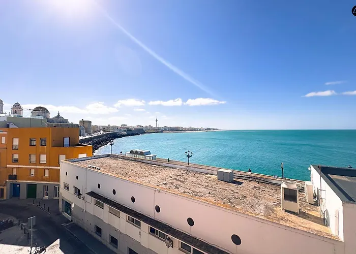 Balcon Al Mar Con Ascensor Grupo Ac Gestion * Cádiz