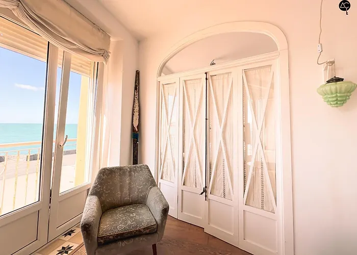 Balcon Al Mar Con Ascensor Grupo Ac Gestion